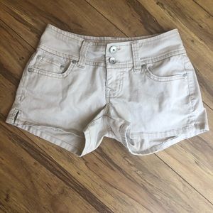 🔴3/$10🔴 GLO Khaki/Beige Shorts